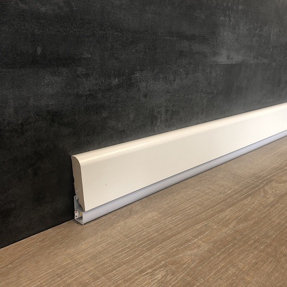 Neuhofer Licht Sockelleiste "Calusso" MDF 19 x 85 x 2400 mm Weiß LED Fußleiste