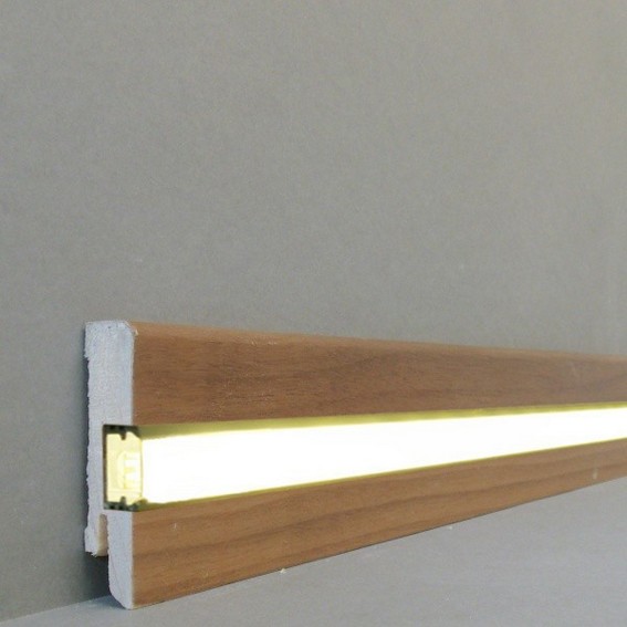 Licht - Fußleisten / Licht - Sockelleisten "Lübeck" (Echtholzfurnier - 16.61.23L) - Nussbaum lackiert