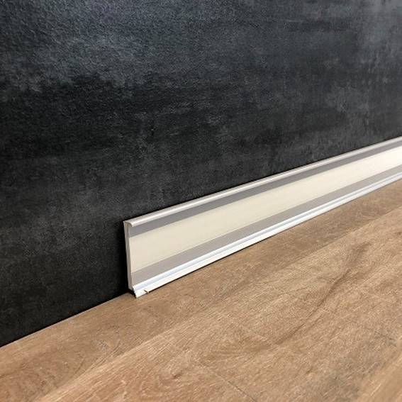 Südbrock | Sockelleiste "Vicenza" | PVC Hartschaum | 11.8 x 58 x 2500 mm | Durchgefärbte Weichlippe Südbrock | Sockelleiste "Vicenza" | PVC Hartschaum | 11.8 x 58 x 2500 mm | Durchgefärbte Weichlippe