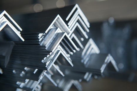 eckschutzwinkel_bauprofile_metallprofile_Konstruktionsprofile