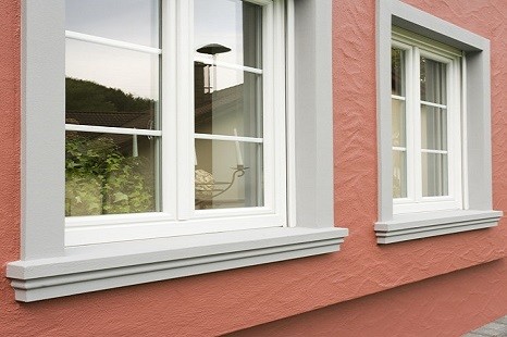 Hausdekoration_Stuckfassade_fensterbank