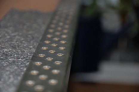 antirutschprofil_treppenkanten_metallleisten_rutschfest
